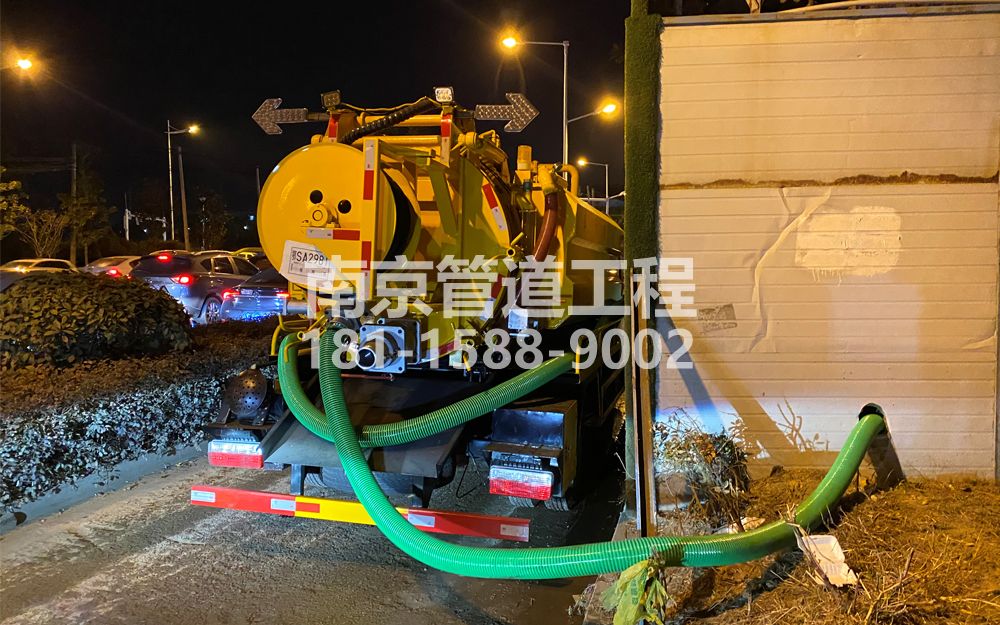 266雨花台临时工地抽粪