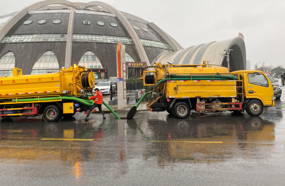 271雨花台商场管道清淤